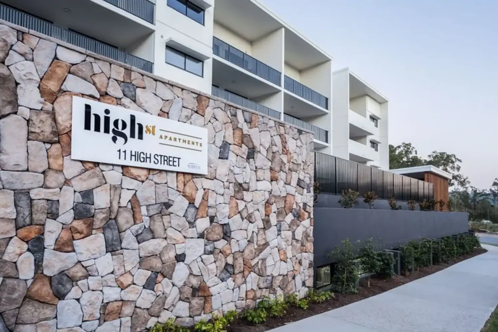Sippy Downs 3कमरा Stunning High Street Apartment