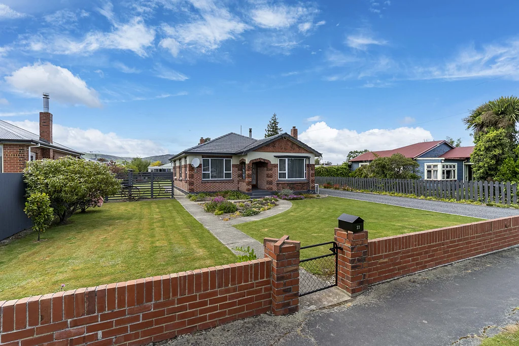 Milton 3 Slaapkamer Perfectly Presented & Packed with Charm