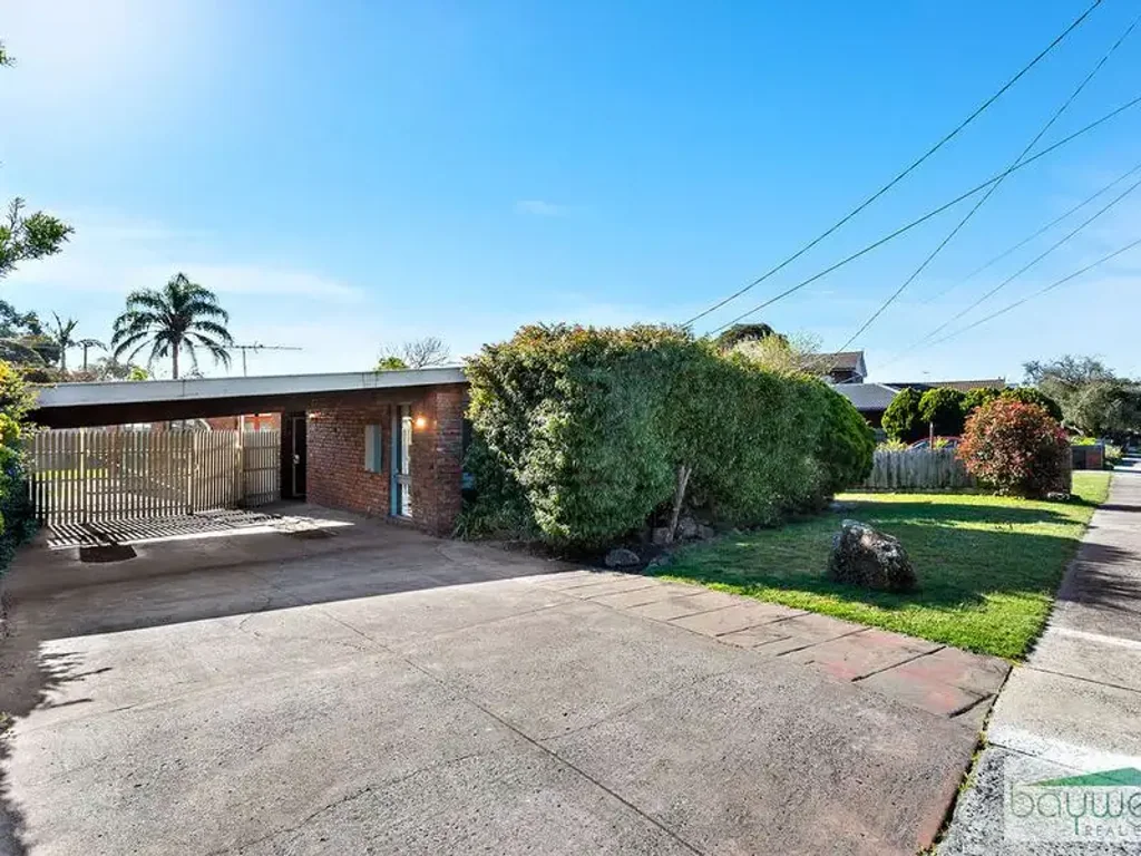 Great Family Home plus a Study!