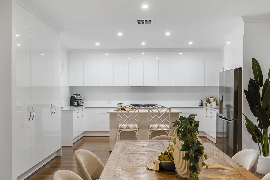 98 Emsworth Street, Wynnum, QLD 4178