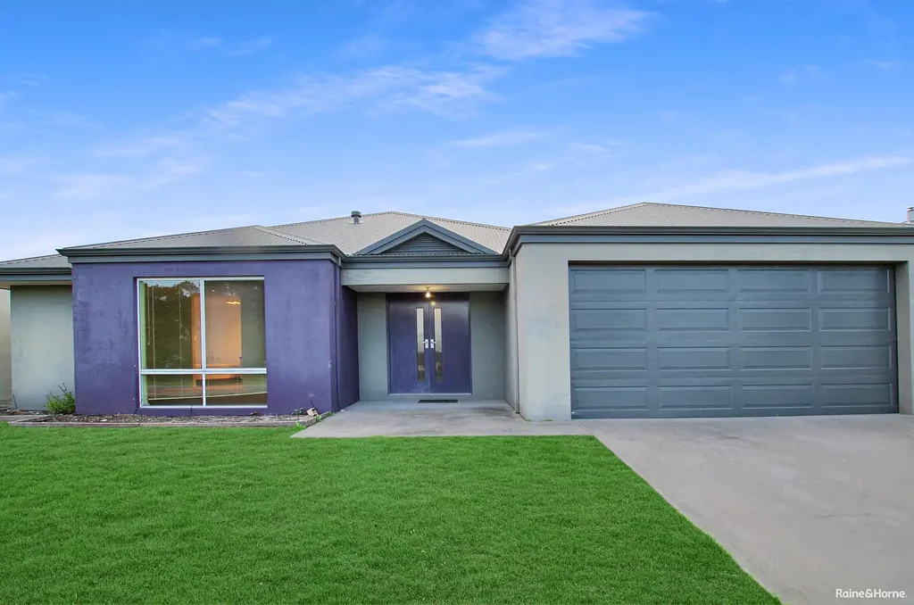 Mckail 4Kwarto Modern Family Living in Popular McKail
