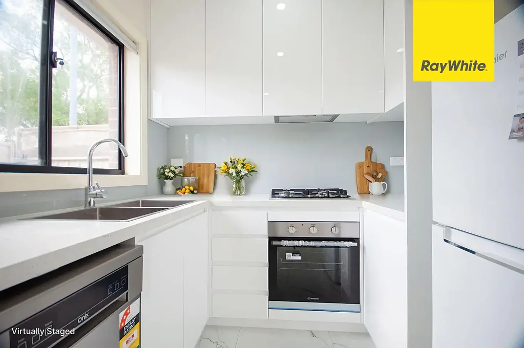 BRAND NEW GRANNY FLAT OFFERING MODERN LIVING AND PRIVACY