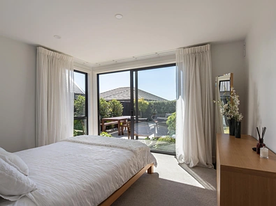 8 Upton Lane, Richmond, 3 chambres, 2 salles de bain, House