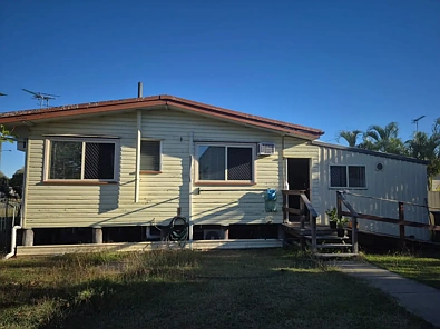 Baralaba 3房  ✨  Modern Living with Exceptional Shed Space! - Baralaba🏡