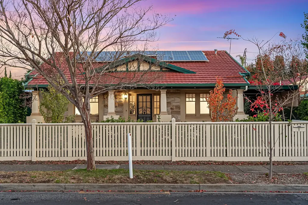 St Morris 4침실 Stunning & Extended Character Bungalow in Elite Eastern Pocket.