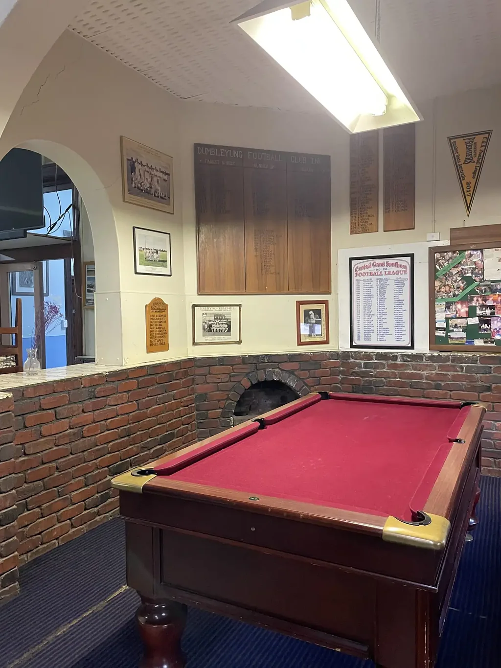Dumbleyung Heritage listed 15 bed house with the best mancave in the Great southern.