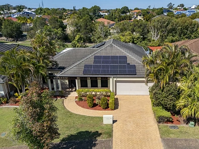 Robina 4침실 Spacious Family Home Backing Onto Parkland In Amazing Location