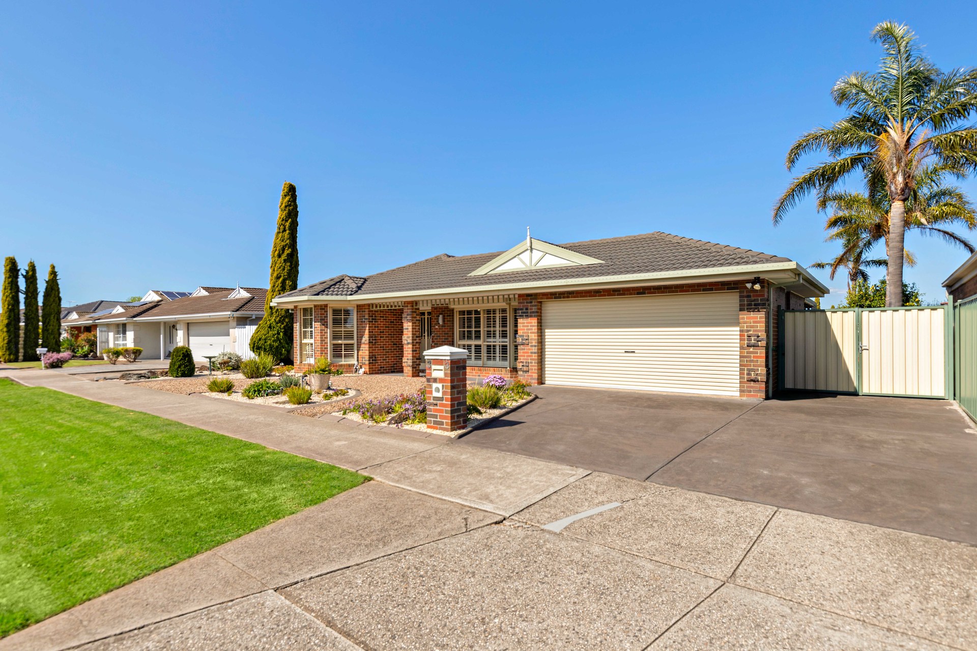 33 PINTAIL CR, TAYLORS LAKES VIC 3038, 0房, 0浴, House