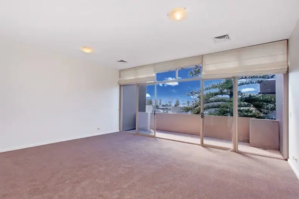 Modern Two Bedder With Parking