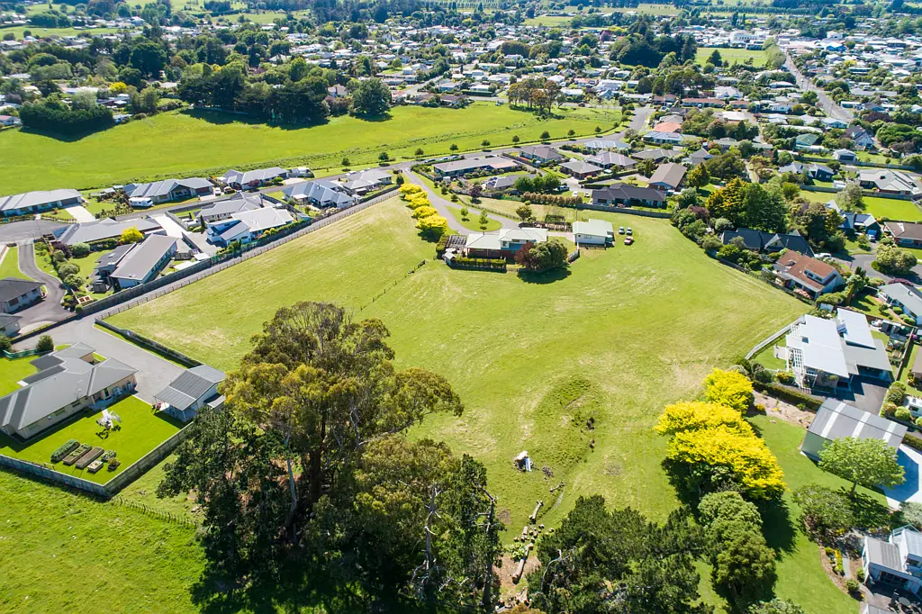 Marton 5 Slaapkamer Space, Style, and Scope – Lifestyle Living in the Heart of Town