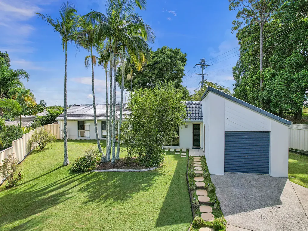 2 Correa Place, Mooloolaba, QLD 4557