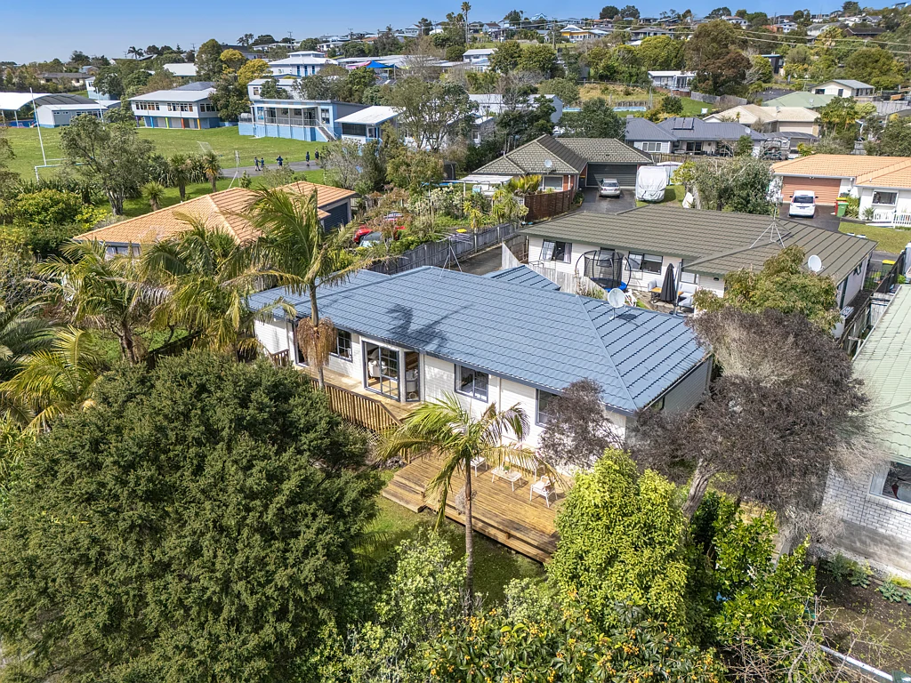 2/20 Greta Place, Stanmore Bay, Rodney, Auckland