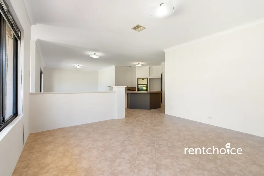 Spacious Family Home in Quiet Cul-de-Sac