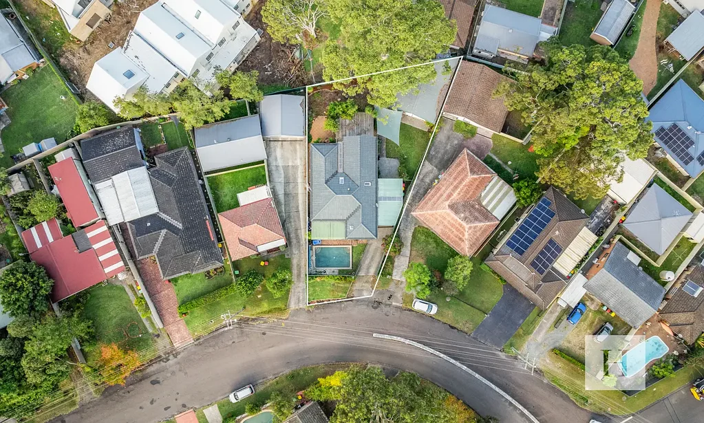 Blue Haven 3ห้องนอน Poolside Charm & Rear Garage Access