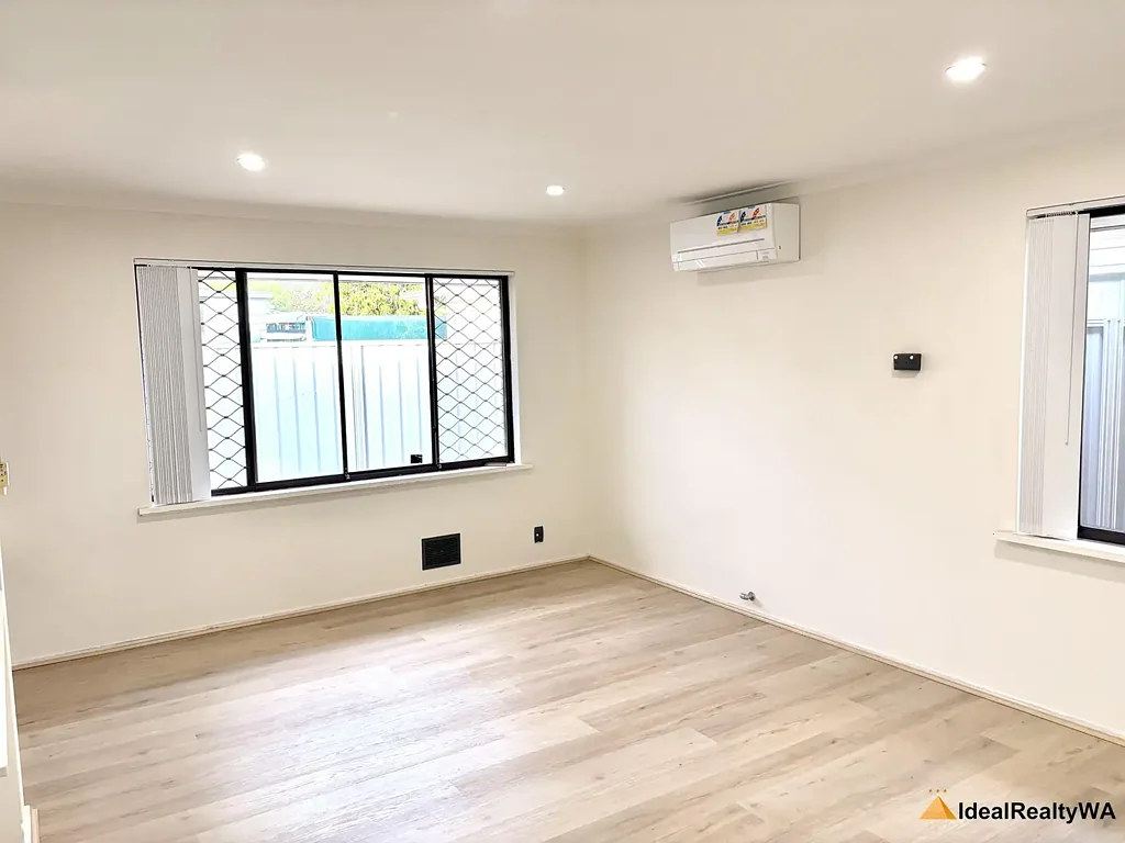 Rental at a convenience location in Kenwick