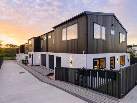Blockhouse Bay 3房  Stunning New Homes – A Must See!