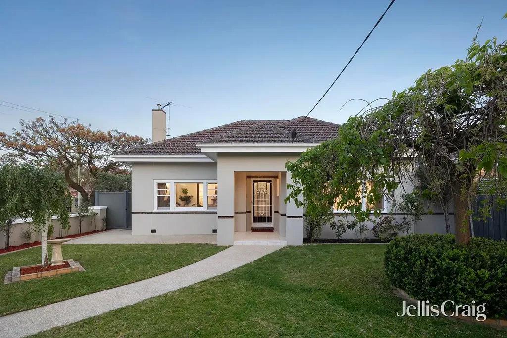 Bentleigh 3कमरा A Deco family treasure in the McKinnon zone