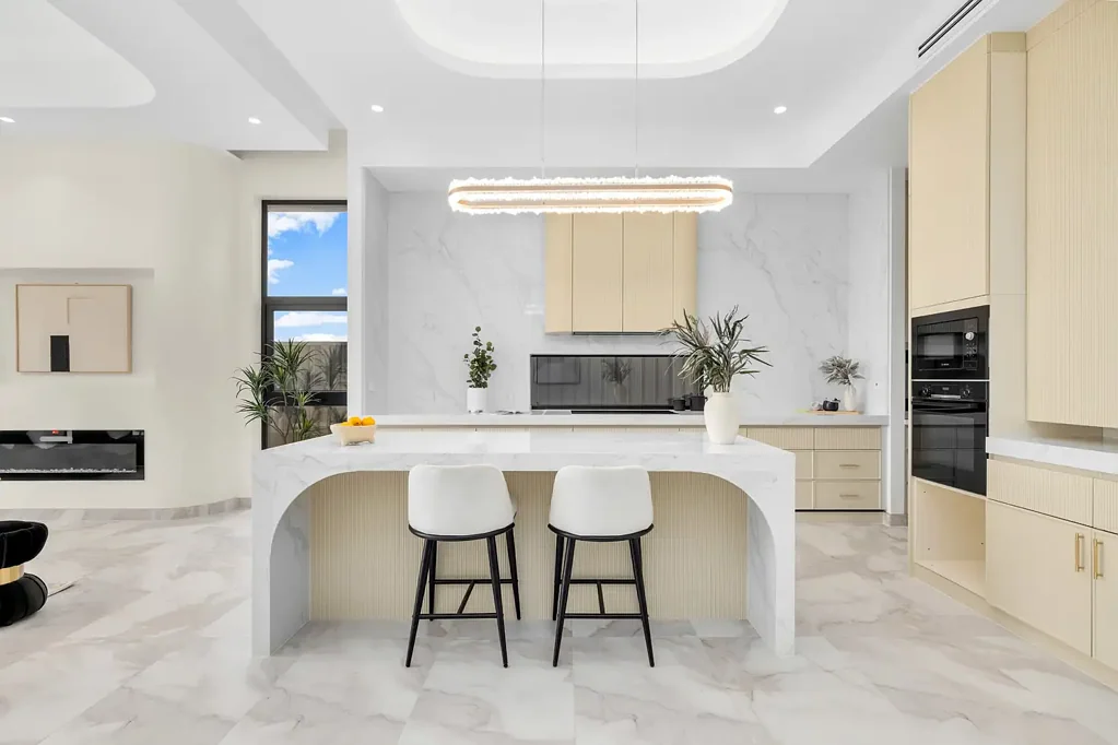 Box Hill 7房 507sqm东向地块 两卧granny flat 现代双层设计 高端电器配备 豪华主卧套房 开放式起居区 无缝室内外连接 远程控制双车库 Brand New Luxury Home + 2 Bed Granny Flat