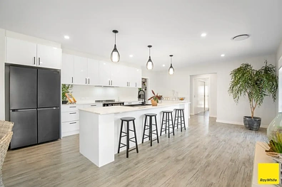 Inverell 5Zimmer Executive Excellence on 2.5 Acres: The Complete Lifestyle Package
