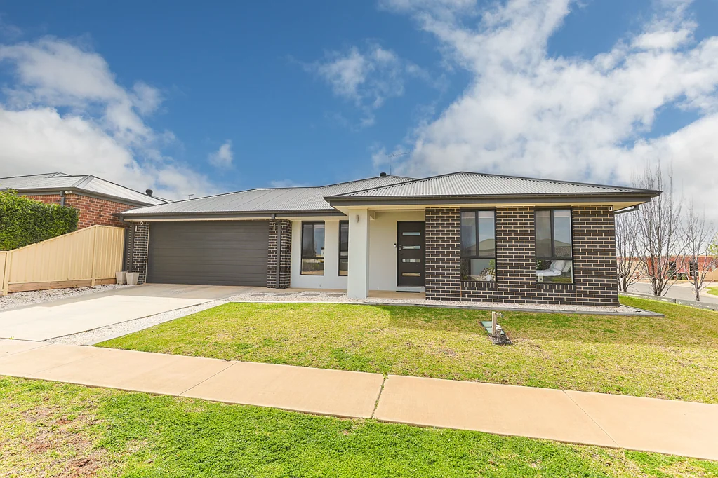 17 Springfield Drive, Mildura, VIC 3500