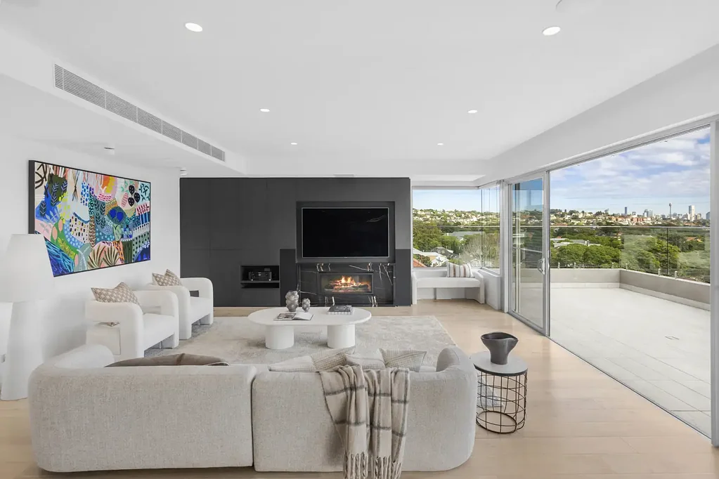 Rose Bay 3 Bedroom Luxury House Sized Penthouse with Iconic Sydney Harbour Views & Lift Access 312sqm* On Title