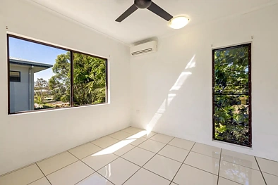 4/11 Mintaro Crescent, Woree, QLD 4868, 2 Kuwarto, 1 Banyo, Unit