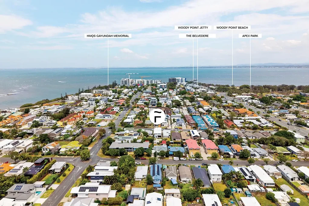 Woody Point 3ਬੈੱਡਰੂਮ East of Oxley - Coastal Charm Meets Proven Airbnb Potential