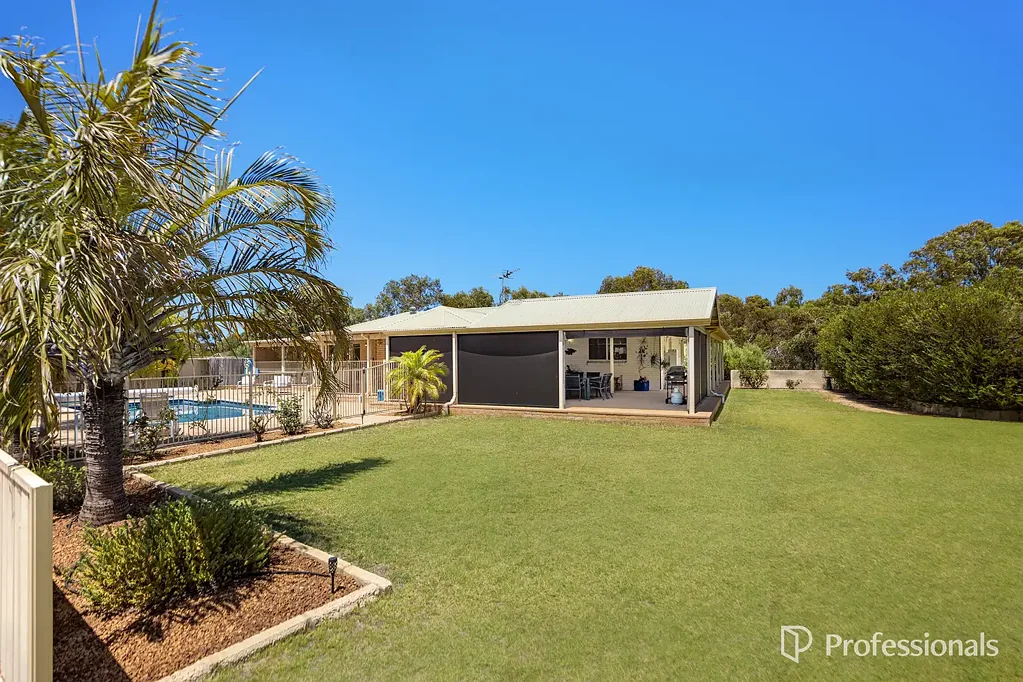 9 Border Drive, Deepdale, WA 6532