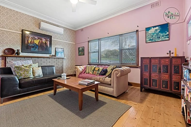 1/17 Spring Gully Road, Quarry Hill, VIC 3550, 3 slaapkamers, 1 badkamers, House