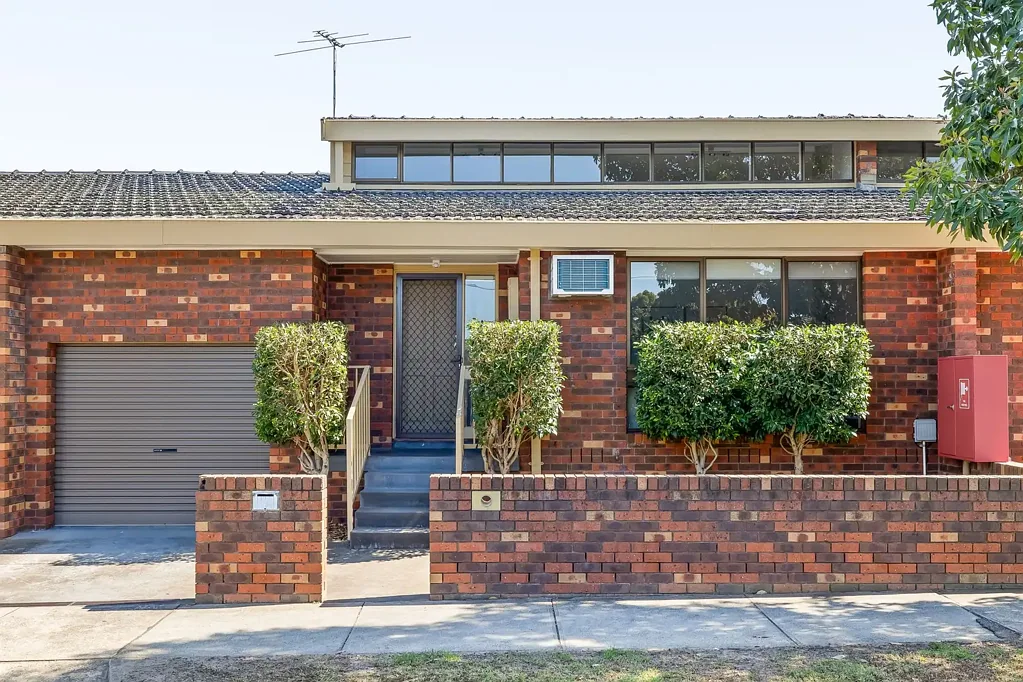 Spacious, Stylish & So Close To Everything -Including Fridge And Washing Machine