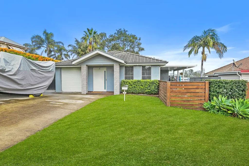 Modern home in a great location!