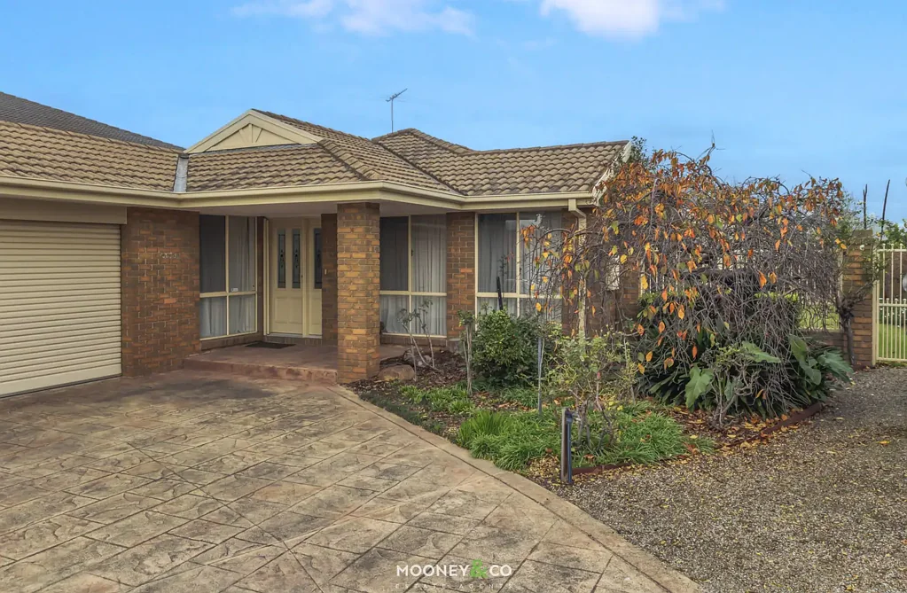 Narre Warren South 4침실 Room for Everyone & Everything!