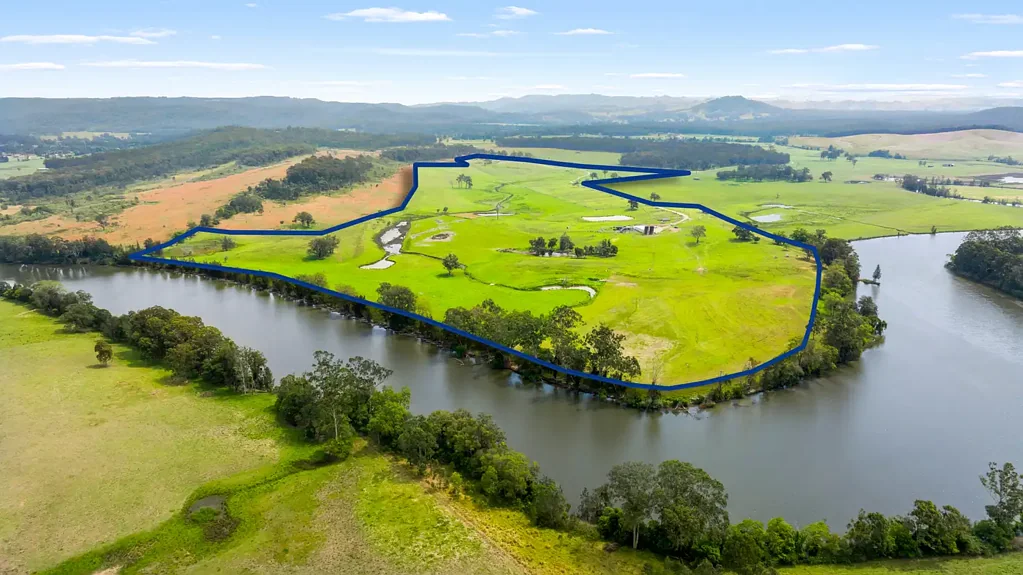 Glen Oak 'Langlands' - Premium Williams River Deep Waterfront Holding