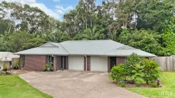 1&2/17 Bonaparte Place, Palmwoods