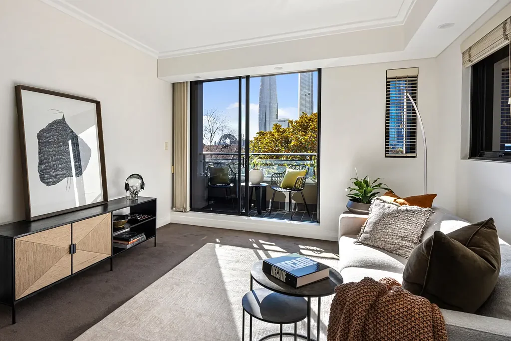 Pyrmont Secluded "fringe city" gem