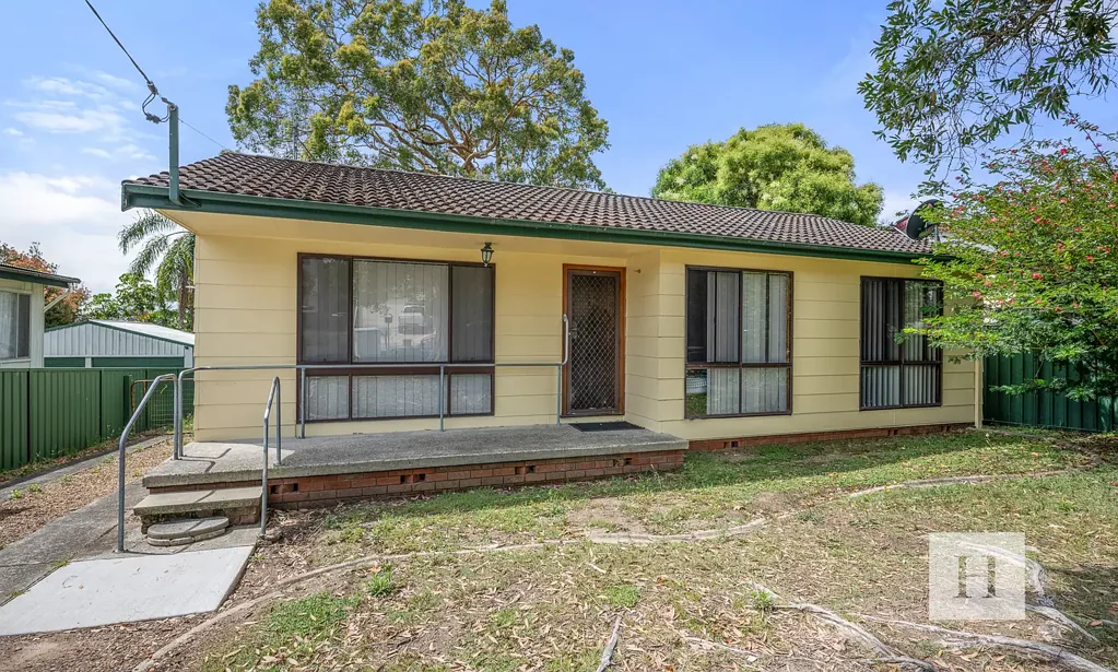 14 Greenway Avenue, Mannering Park, NSW 2259