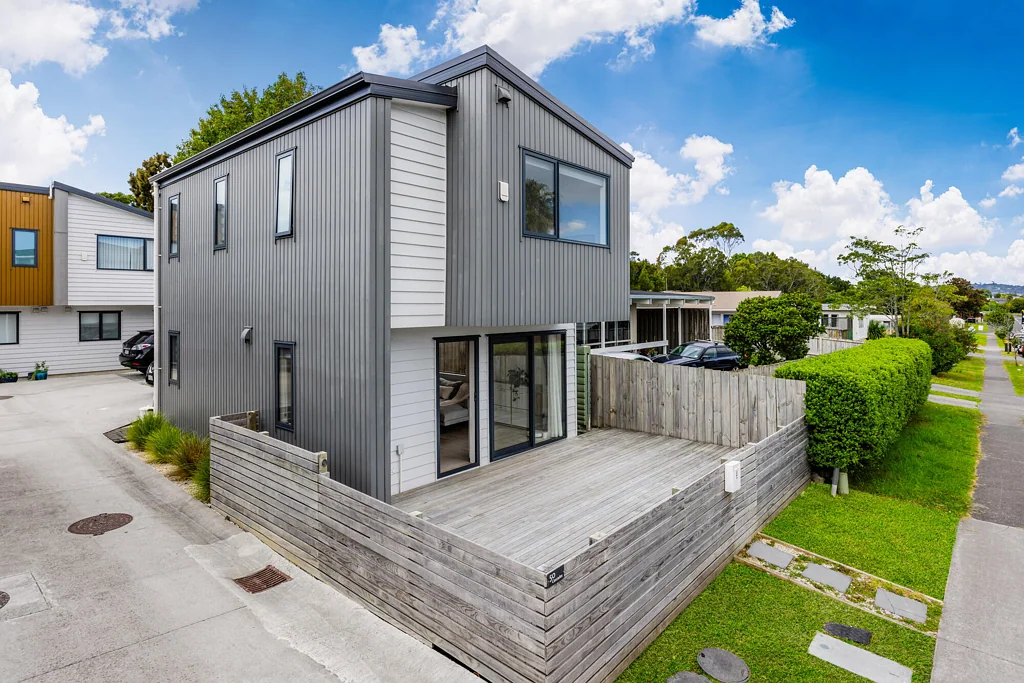 Pakuranga Heights 3房  Standalone Townhouse in Prime Location