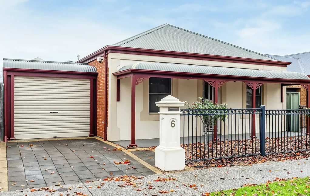 Mawson Lakes 3房  Charming colonial style cottage ....