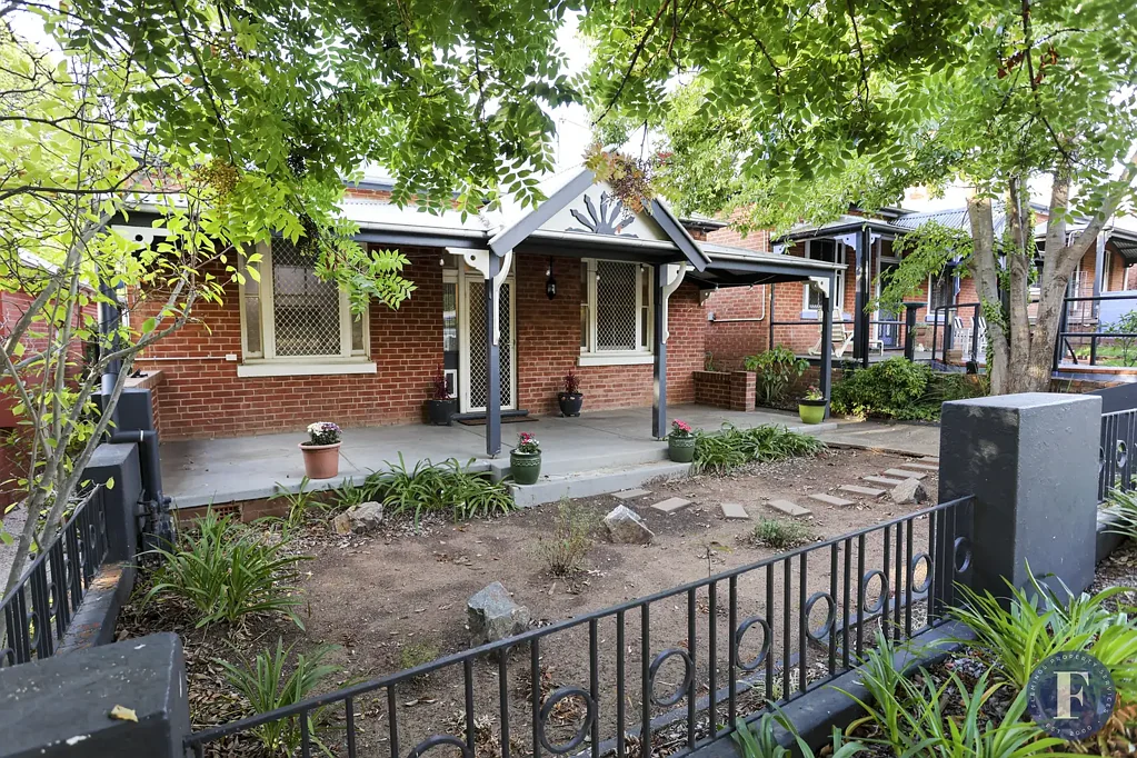 36 Liverpool Street, Cowra, NSW 2794