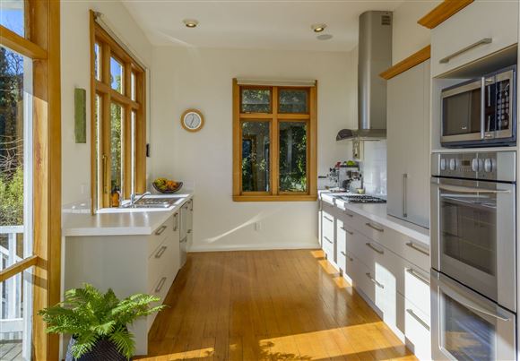 99a Hackthorne Road, Cashmere, Christchurch, 4 habitaciones, 0 baños