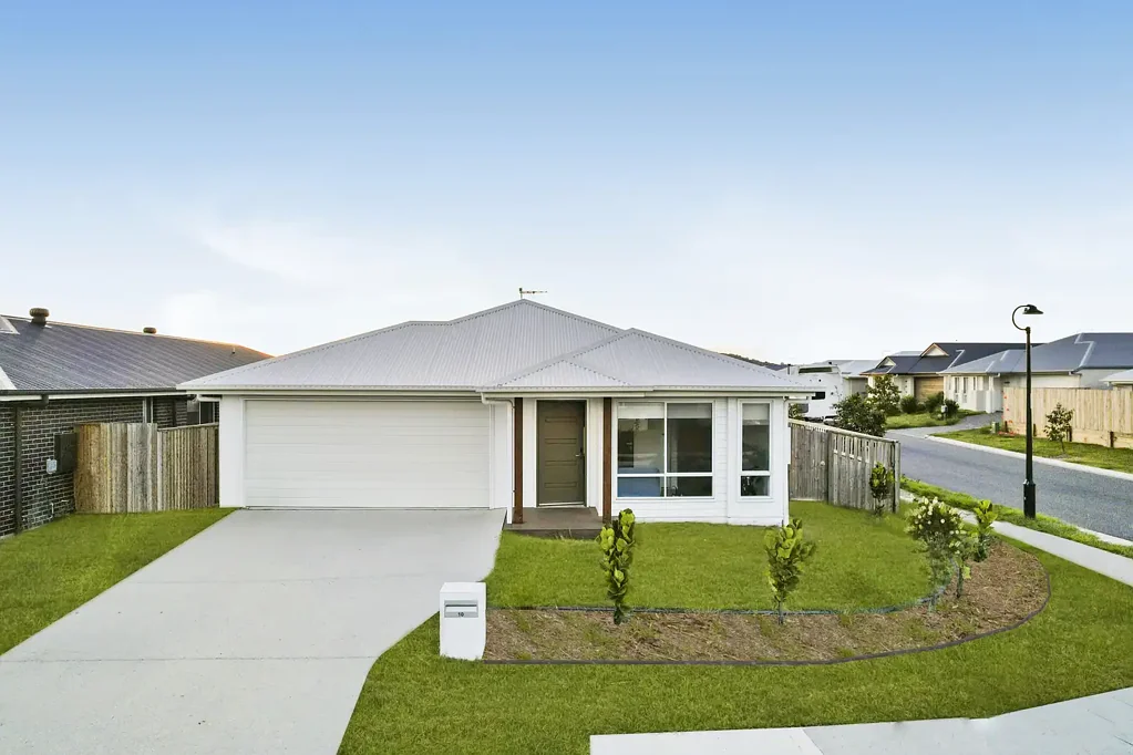 STEP INSIDE 10 PATERSON ROAD, WALLOON