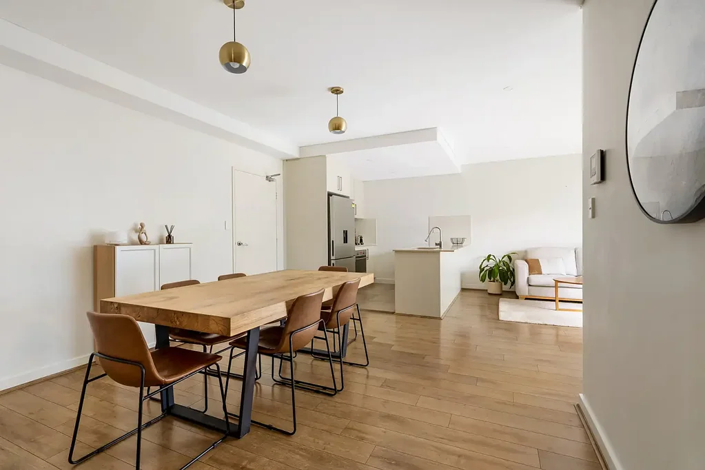 Canterbury 2બેડરૂમ Oversized apartment in serene riverside pocket