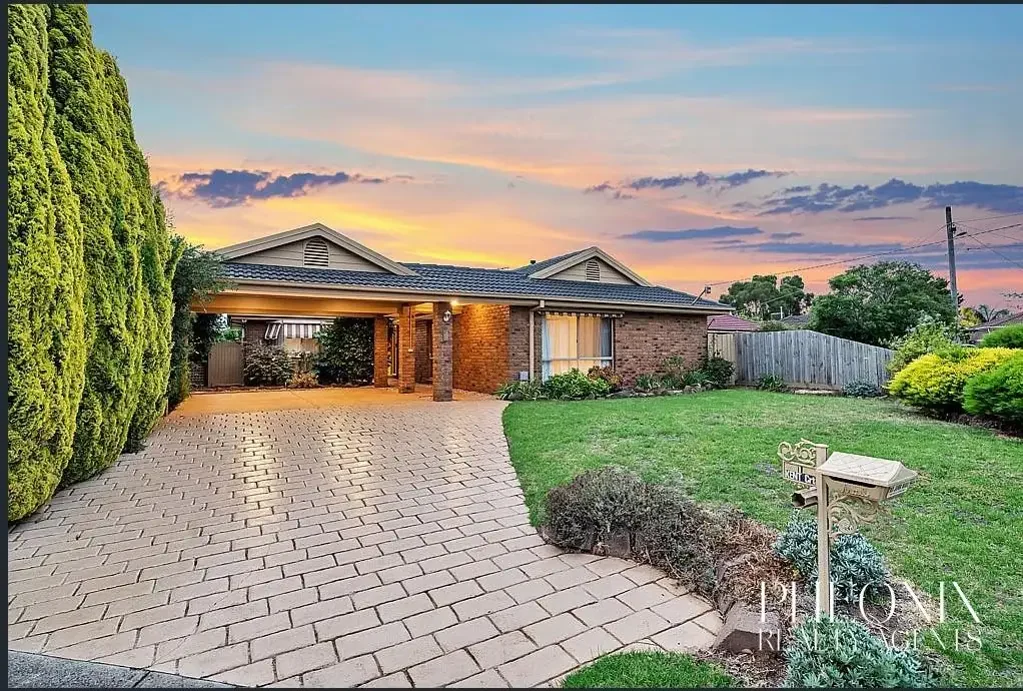 NEAT AND TIDY LARGE FAMILY HOME