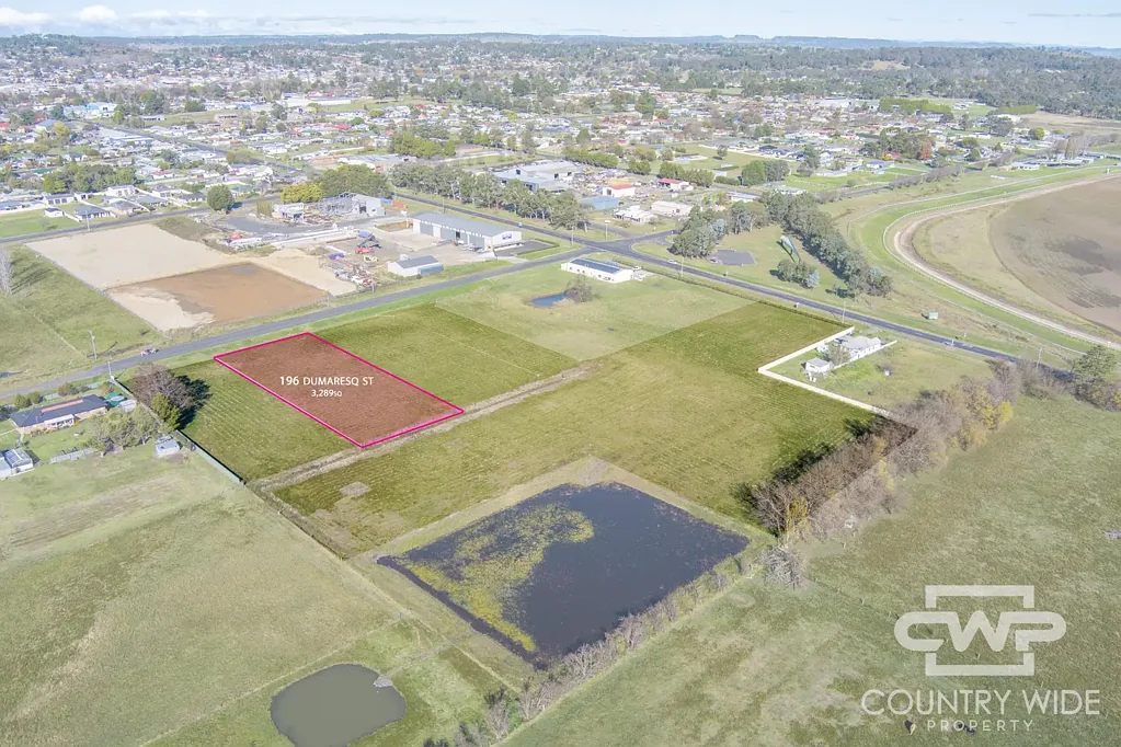 Glen Innes  3289 m2 of Commercial land