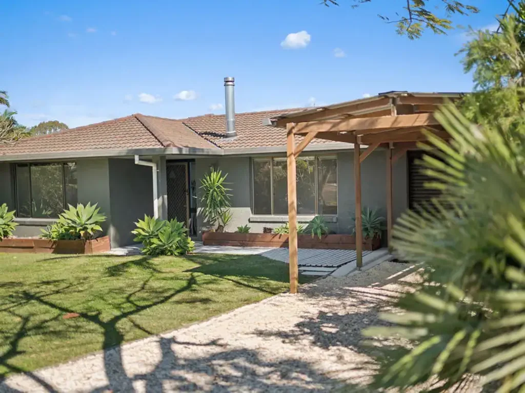 4 Spruce Place, Sandy Beach, NSW 2456