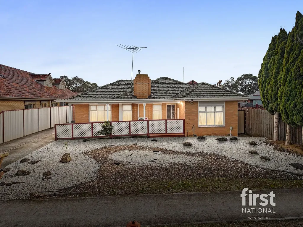 Werribee 3 Bedroom Renovate, Detonate or Develop