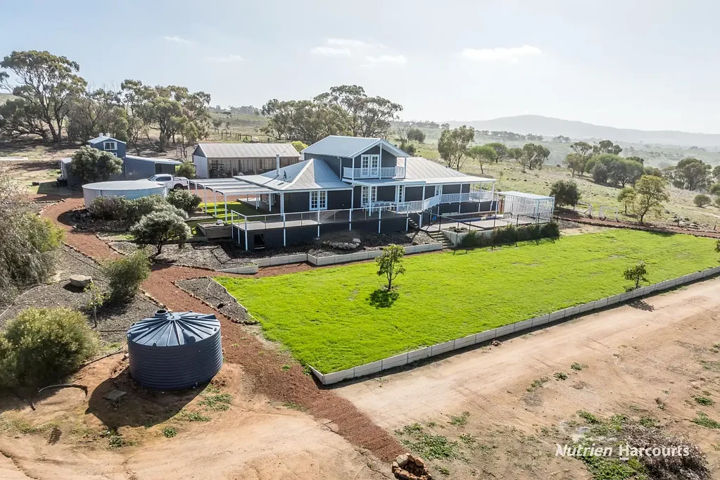 Balladong Lifestyle Property