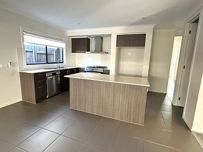 3 Salim Way, Clyde North, VIC 3978, 4房, 2浴, House