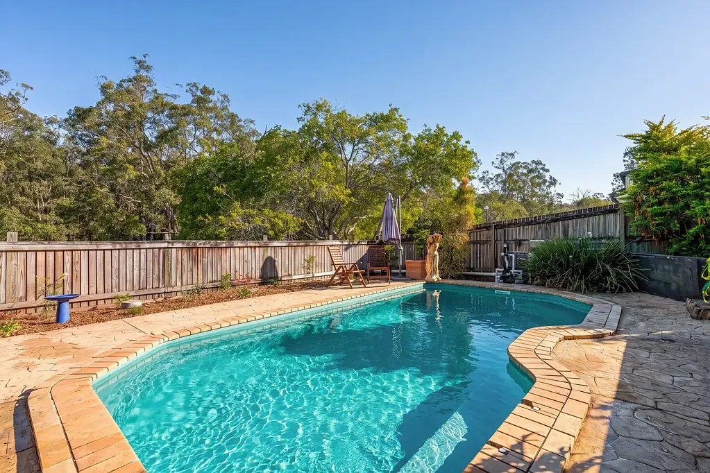 Mount Cotton 4 Slaapkamer Tropical Family Retreat with Pool in Quiet Location