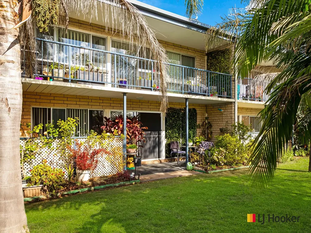 2/10 Catlin Avenue, Batemans Bay, NSW 2536